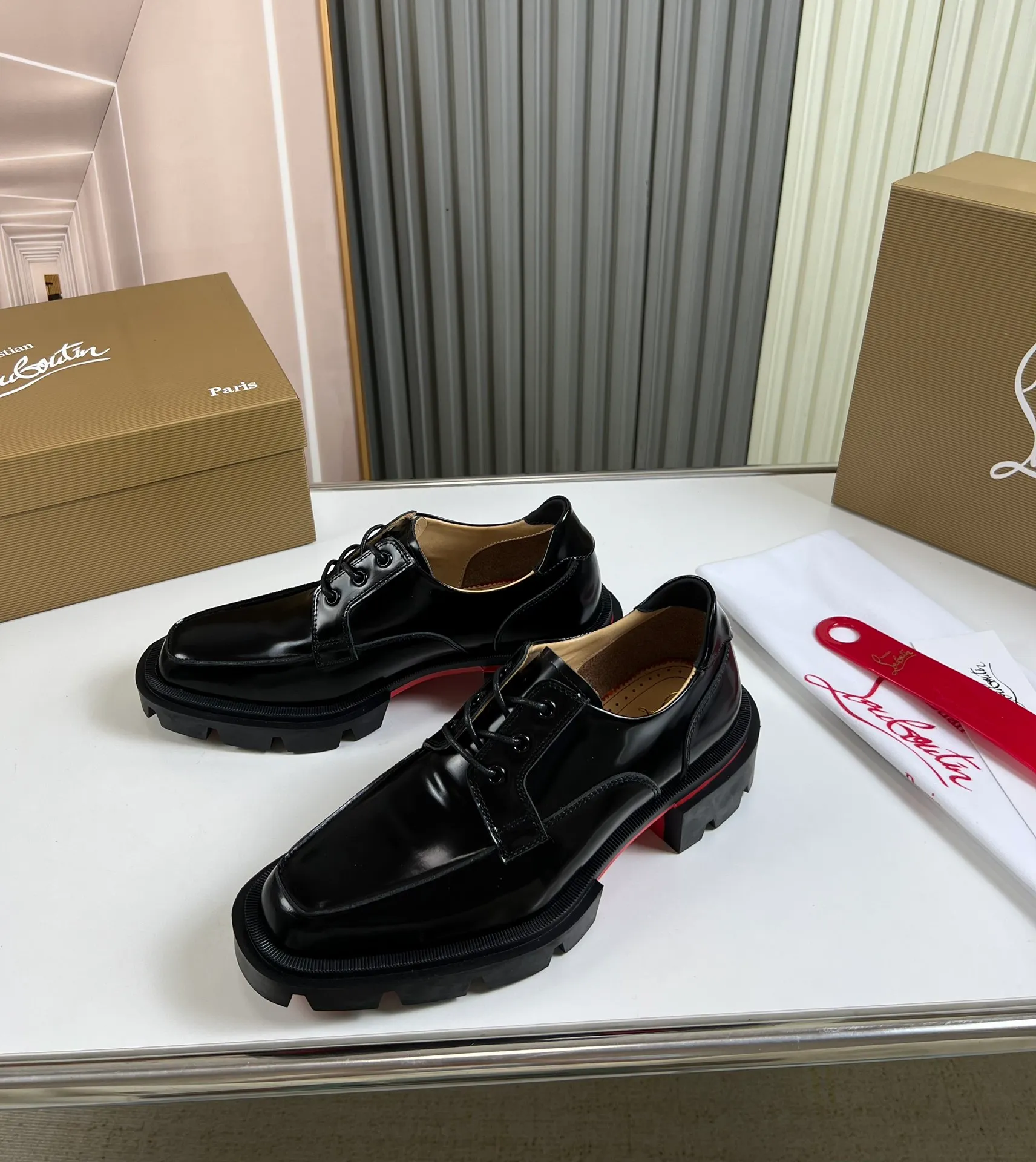 Men's shoes 💰720💰 CL's popular red-soled boots 🆑1:1 original mold, Christian* Louboutin, imported open-edge beaded cowhide leather on the upper + water-dyed cowhide lining, original outsole ⬆️ Wear-resistant and non-slip, full set of counter packaging 🎁38-45 (customized for 45, non-refundable)